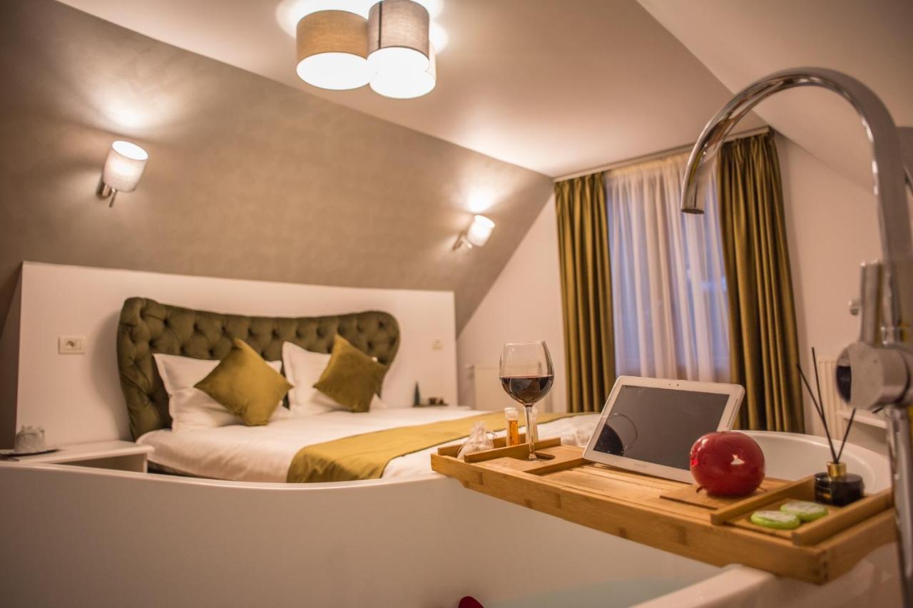 Boga Rooms Сіная Екстер'єр фото
